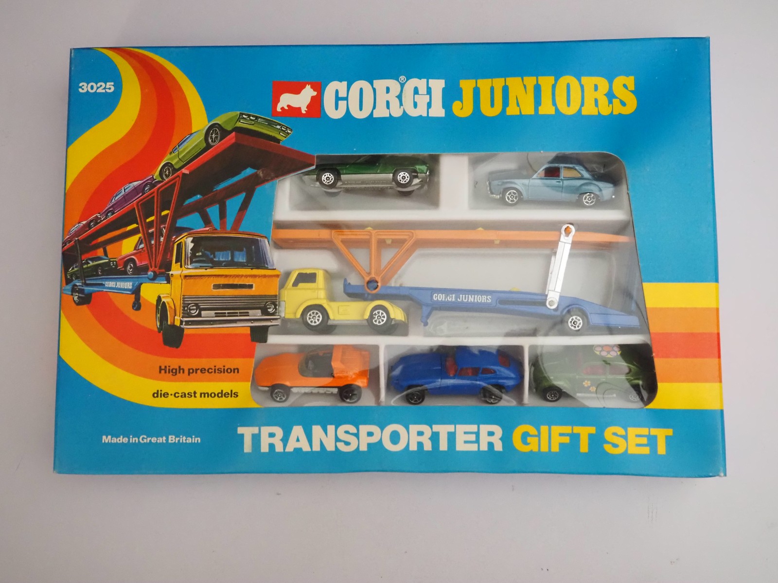 Lot 520 - CORGI JUNIORS - Car Transporter sets,