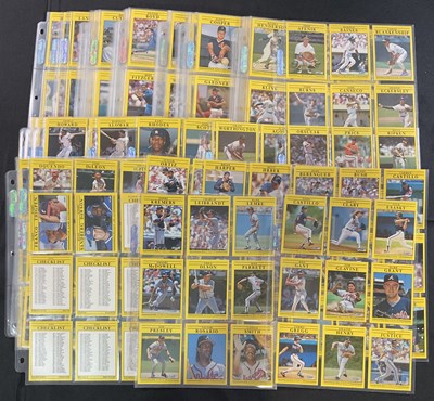 Lot 522 - BASEBALL - FLEER (1991) series trading cards,...