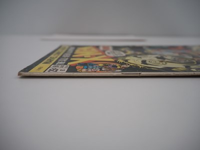 Lot 12 - X-MEN #94 - (1975 - MARVEL) KEY Bronze Age...