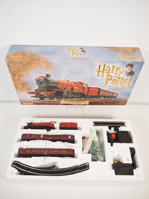 Lot 113 - HORNBY OO gauge R1033 'Harry Potter and the...