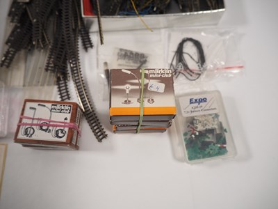 Lot 4 - Z gauge track - by MARKLIN and others together...