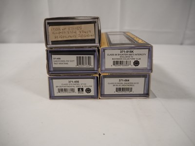 Lot 32 - GRAHAM FARISH - N gauge diesel locos in...