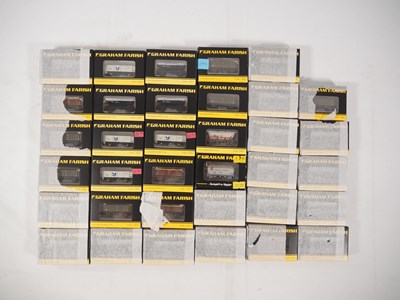 Lot 89 - GRAHAM FARISH - group of modern image N gauge...