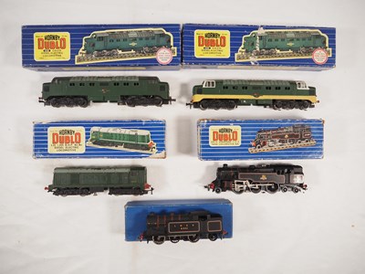 Lot 326 - HORNBY DUBLO - 3-Rail OO gauge diesel and...