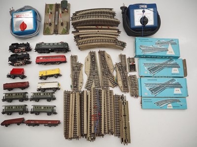 Lot 37 - MARKLIN - A selection of 3-rail locomotives,...