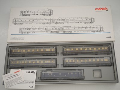 Lot 60 - MARKLIN HO gauge German Outline 3-rail...