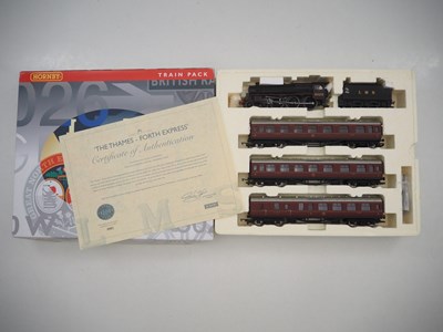 Lot 121 - HORNBY OO gauge R2887M 'The Thames-Forth...