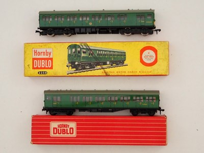 Lot 141 - HORNBY DUBLO OO gauge 2-rail 2250/4150 2-car...