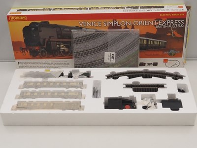 Lot 145 - HORNBY OO gauge R1087 'Venice Simplon Orient...