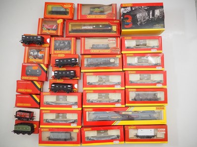 Lot 187 - HORNBY OO gauge mixed wagons - VG in generally...