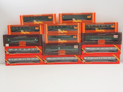 Lot 194 - HORNBY OO gauge passenger coaches all in BR...