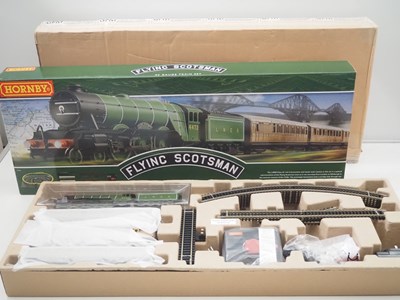 Lot 222 - HORNBY OO gauge R1255M 'Flying Scotsman' train...