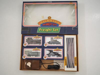 Lot 235 - BACHMANN OO gauge 30-200 Freight Train Set...