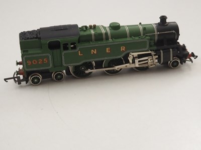 Lot 263 - WRENN OO gauge W2271 Class 4MT 2-6-4 Standard...