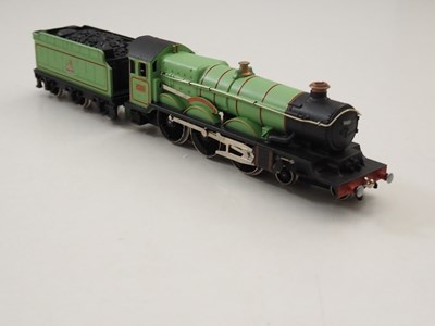 Lot 266 - WRENN OO gauge W2221B Castle Class steam...