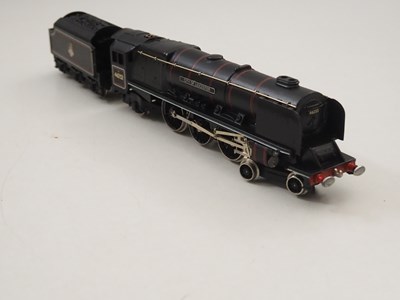 Lot 267 - WRENN OO gauge W2286 Duchess Class steam...