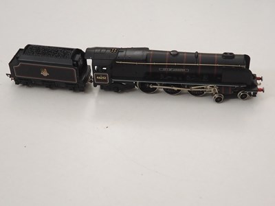 Lot 267 - WRENN OO gauge W2286 Duchess Class steam...
