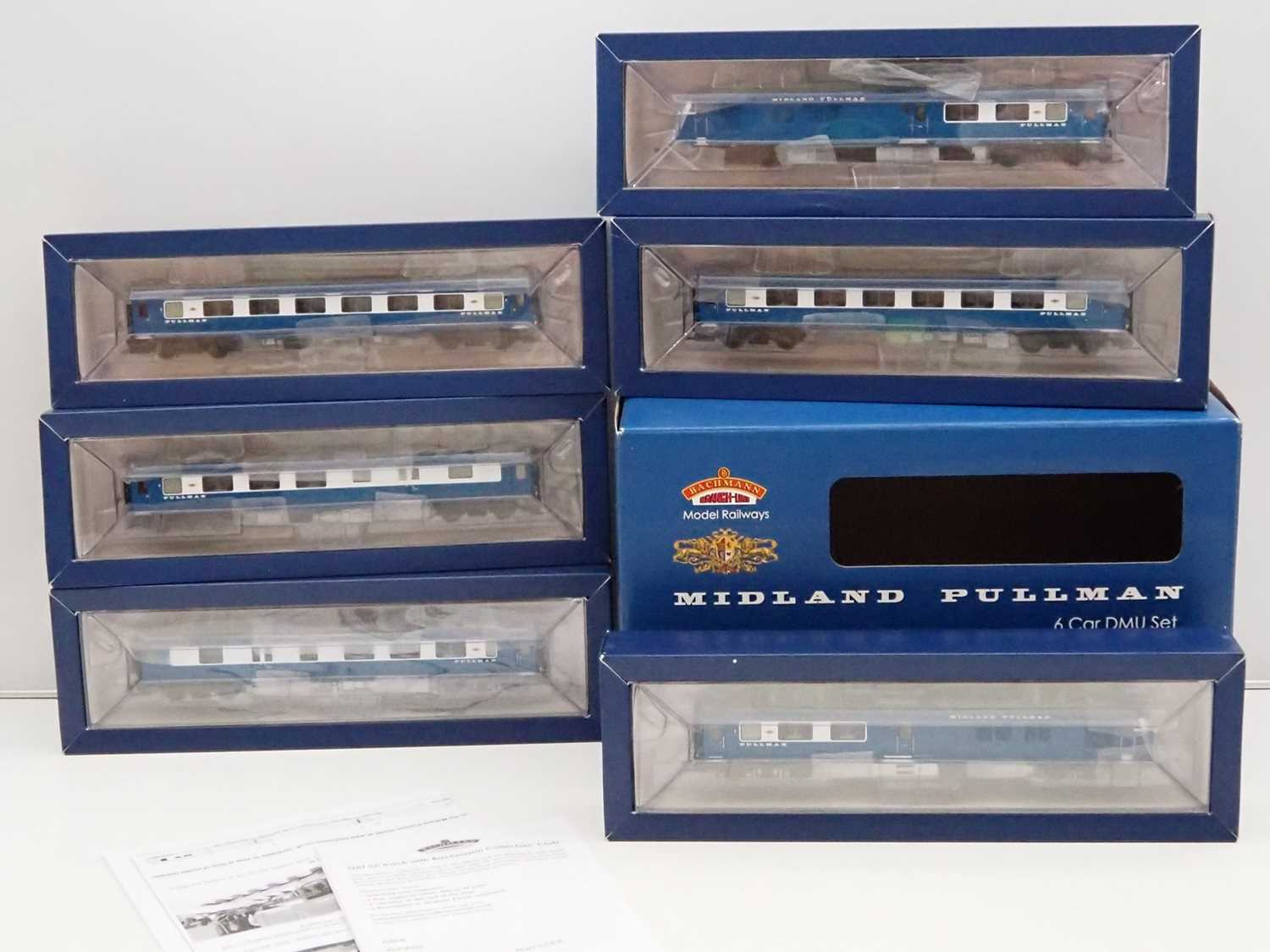 Lot 287 - A BACHMANN OO gauge 31-255DC Midland Pullman 6...