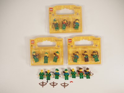 Lot 298 - LEGO: CASTLE - A group of Castle themed Forest...