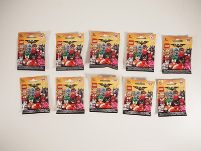 Lot 312 - LEGO: THE BATMAN MOVIE - A group of sealed...