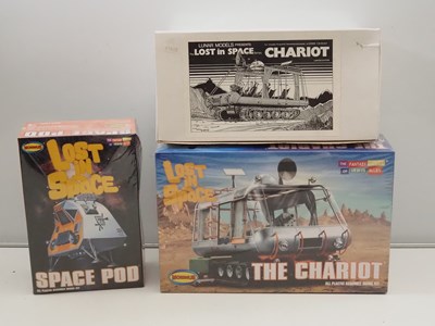 Lot 362 - Three unbuilt plastic/vinyl kits from the...