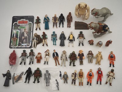 Lot 379 - Star Wars KENNER/PALITOY figures to include;...