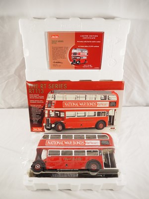 Lot 439 - SUNSTAR 1:24 scale diecast London Transport RT...