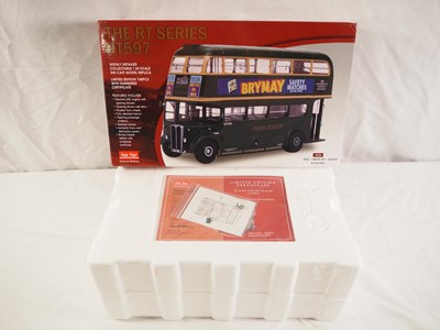 Lot 440 - SUNSTAR 1:24 scale diecast London Transport RT...