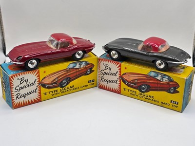Lot 581 - CORGI - A pair of diecast 307 Jaguar E-Types...