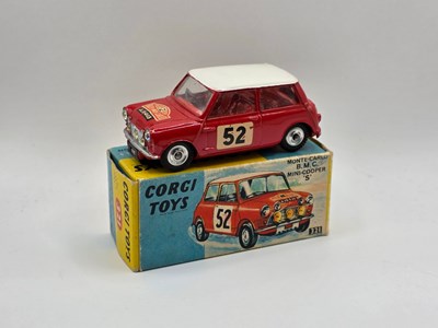 Lot 624 - CORGI 321 Monte Carlo BMC Mini Cooper S with...