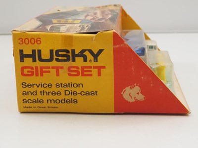 Lot 650 - HUSKY - Very scarce 3006 Service Station Gift...