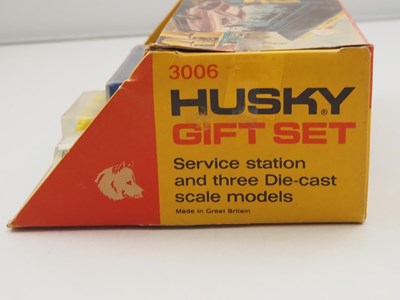 Lot 650 - HUSKY - Very scarce 3006 Service Station Gift...
