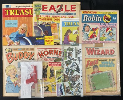 Lot 305 - A group of British comics with free gifts...
