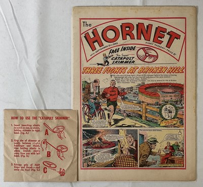 Lot 279 - THE HORNET #2 (1963 DC Thomson) British comic...