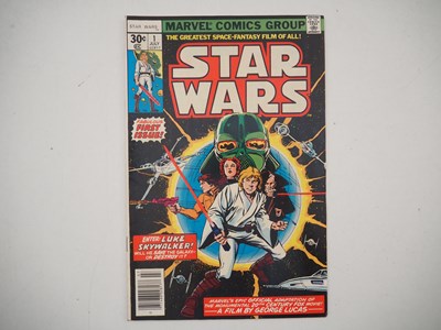 Lot 2 - STAR WARS #1 (1977 - MARVEL) - The first issue...