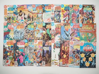 Lot 390 - NEW TEEN TITANS #16 to 40 + ANNUAL #1 & 2 (27...
