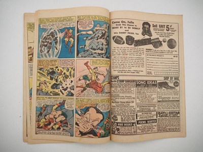Lot 453 - AVENGERS #4 (1964 - MARVEL - UK Price Variant)...