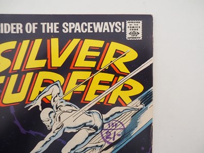Lot 481 - SILVER SURFER #4 (1969 - MARVEL) - John...