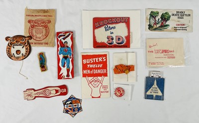Lot 152 - A group of mixed free gifts that came with...