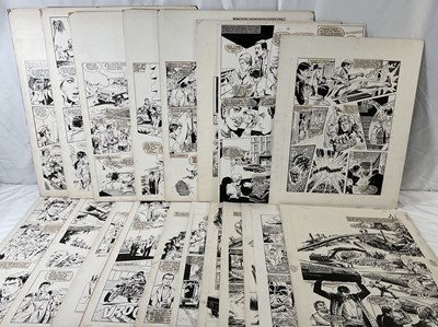 Lot 435 - THE BIONIC MAN - Look-In Magazine 18 pages of...