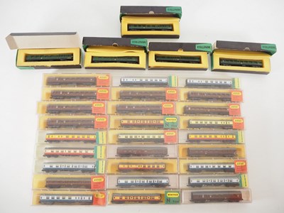 Lot 8 - MINITRIX - A large group of N gauge British...