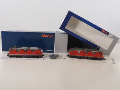 Lot 96 - ROCO - A pair of HO gauge Swiss outline Re 4/4...