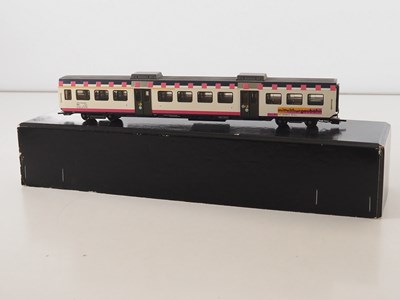 Lot 104 - HUI MODELLBAU HO gauge Swiss outline passenger...