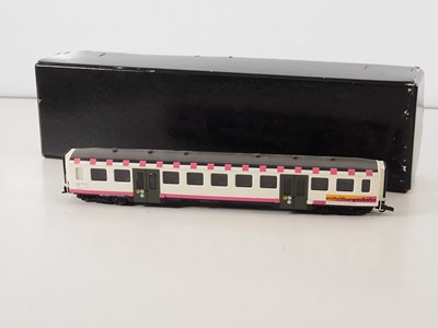 Lot 105 - HUI MODELLBAU HO gauge Swiss outline passenger...