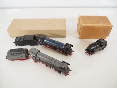 Lot 112 - FLEISCHMANN - a group of vintage unboxed HO...