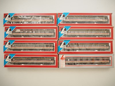 Lot 150 - LIMA OO gauge Intercity 125 related MK3...