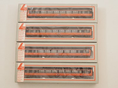 Lot 152 - LIMA OO gauge pair of OO gauge Class 156...