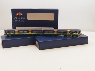 Lot 182 - BACHMANN OO gauge 32-925K Class 150/2 2-car...