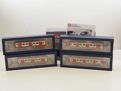Lot 198 - BACHMANN OO gauge 35-990 London Underground S...
