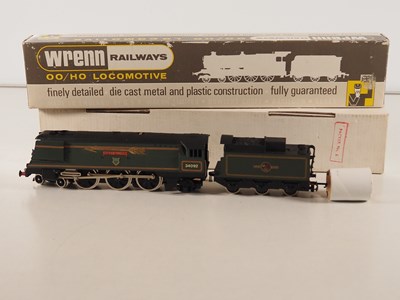 Lot 349 - WRENN OO gauge W2266A Bulleid Pacific steam...